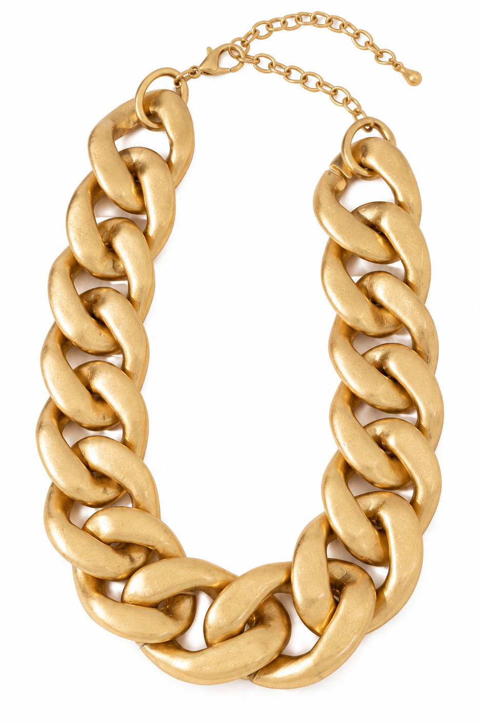 Grove schakelketting goud met extra grote matte gouden schakels en verstelbare sluiting op witte achtergrond