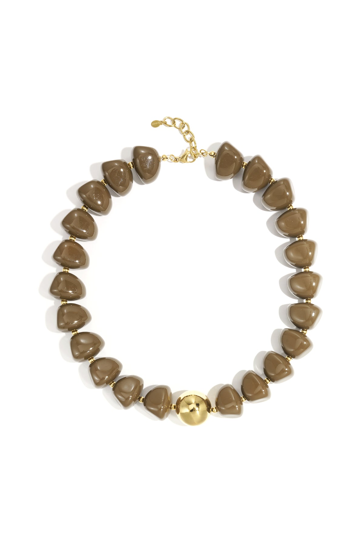 Ronde productfoto van ketting met bruine kralen