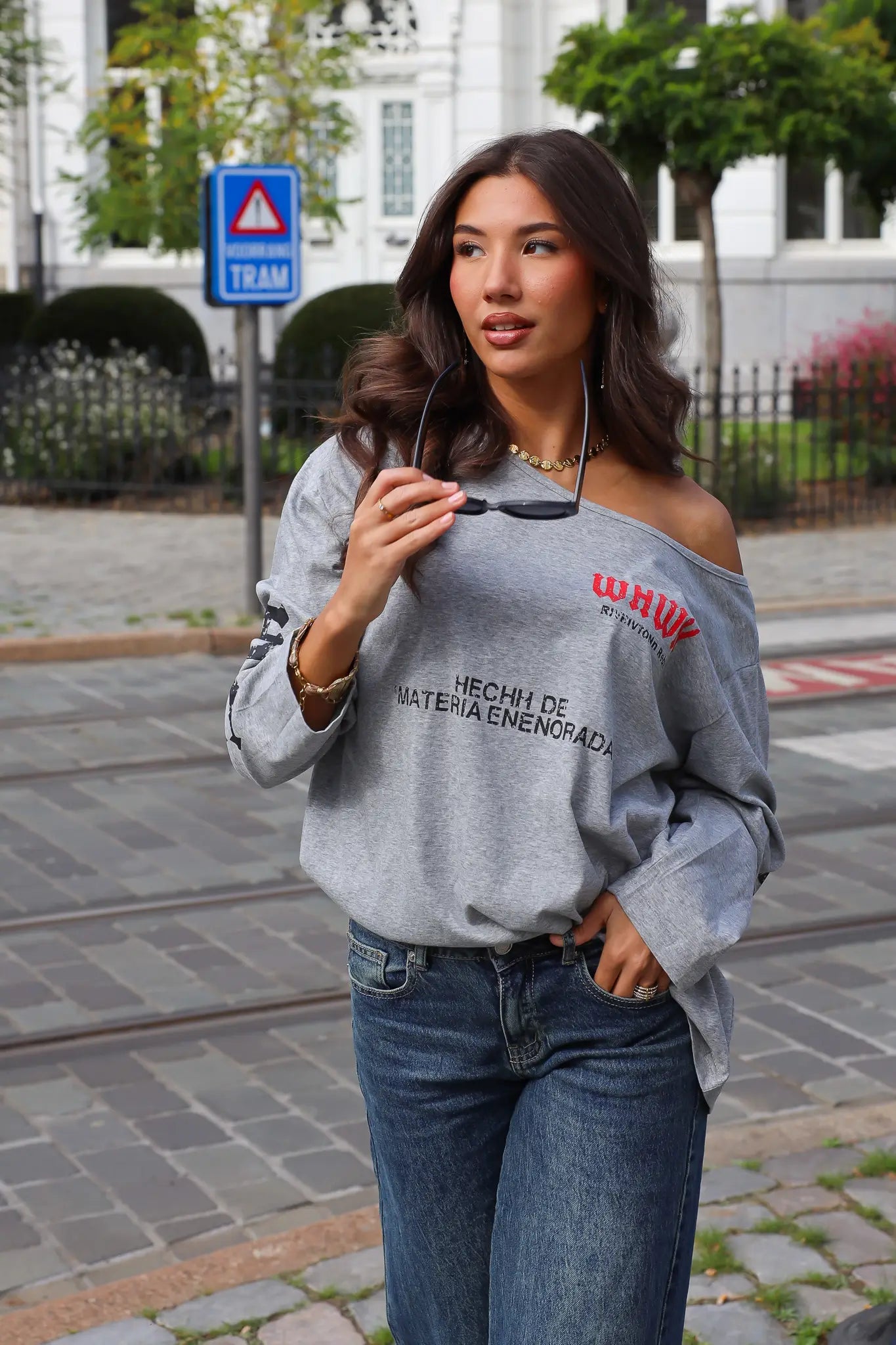 Off shoulder T-shirt grijs dames met oversized pasvorm