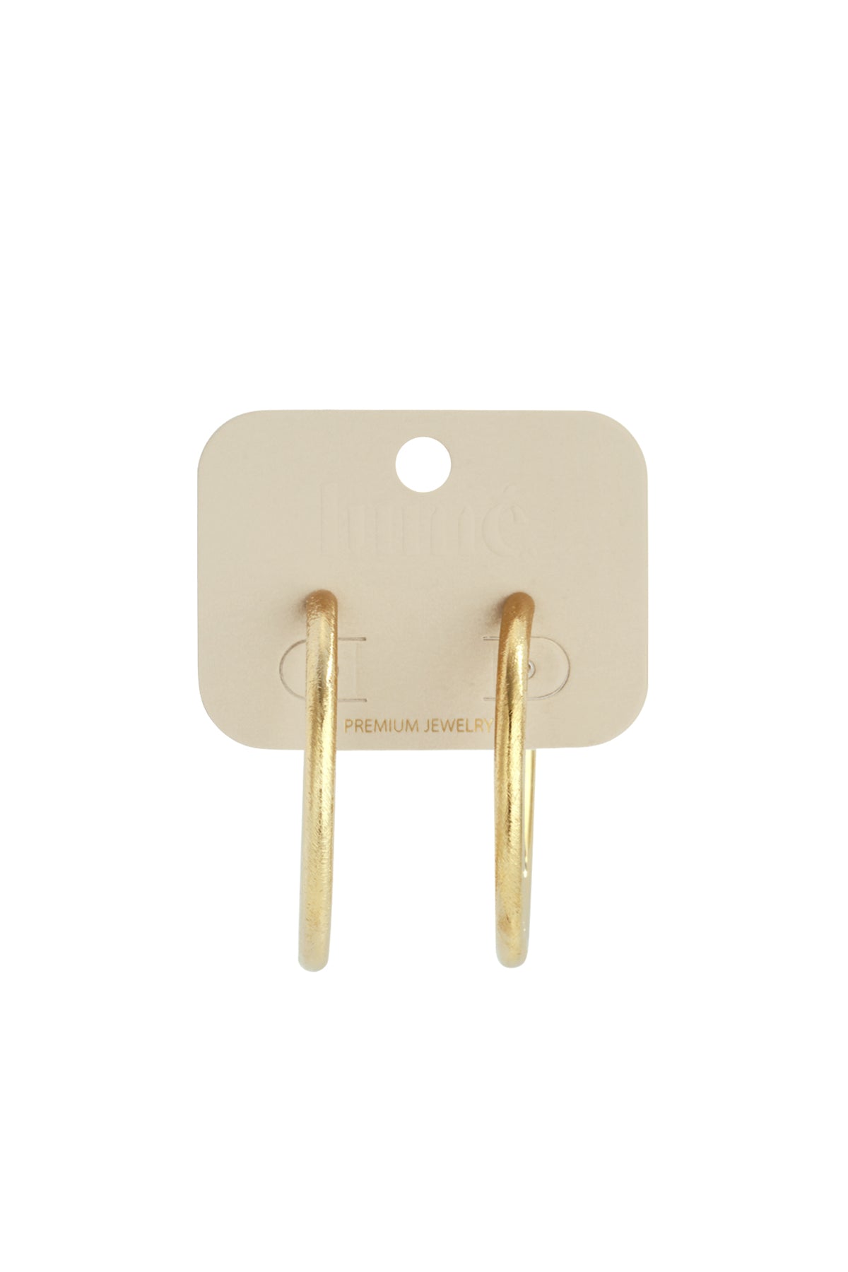 Achterkant van gouden cirkel oorbellen op kaartje, stainless steel