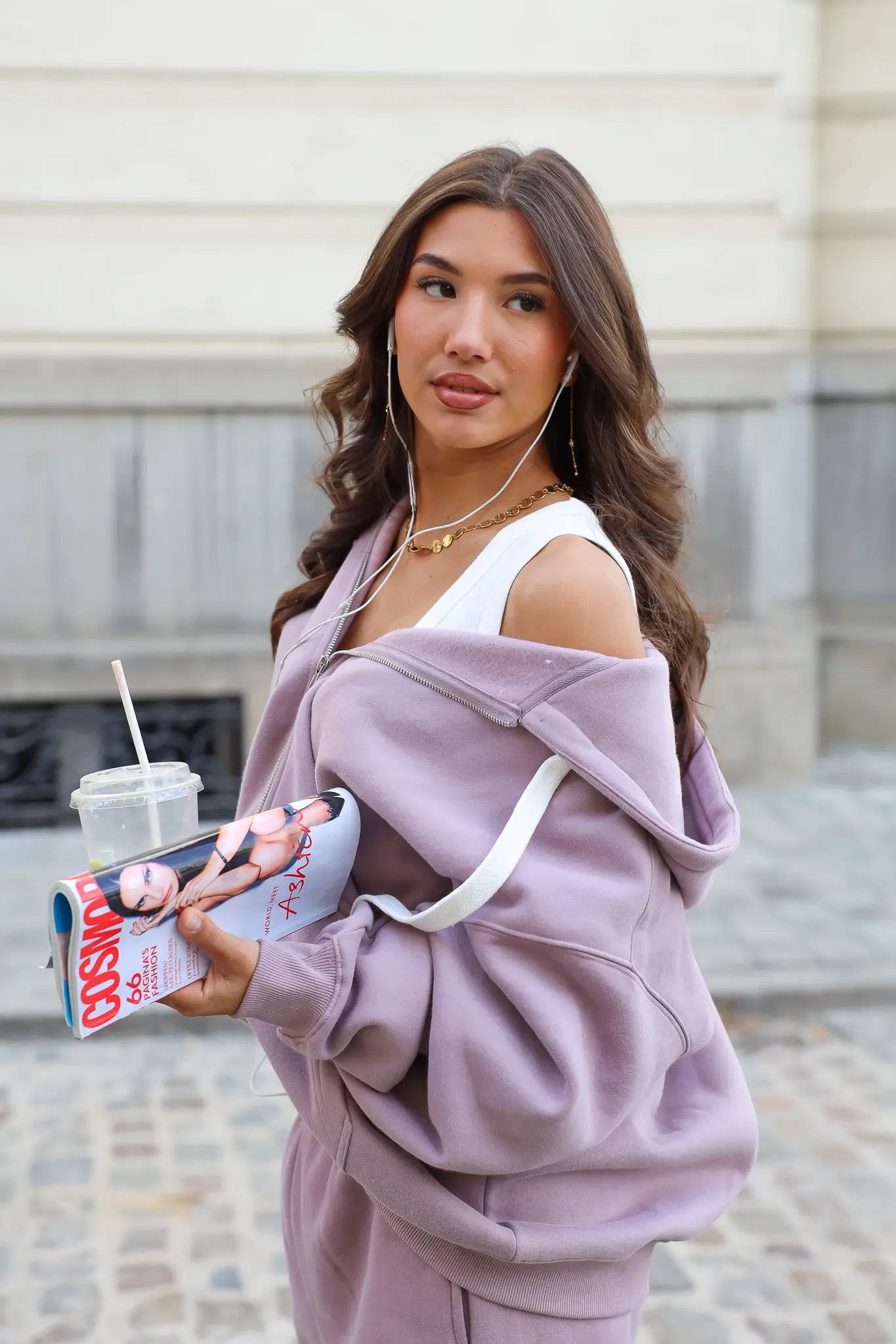 Oversized sweater dames in violet met ritssluiting en capuchon