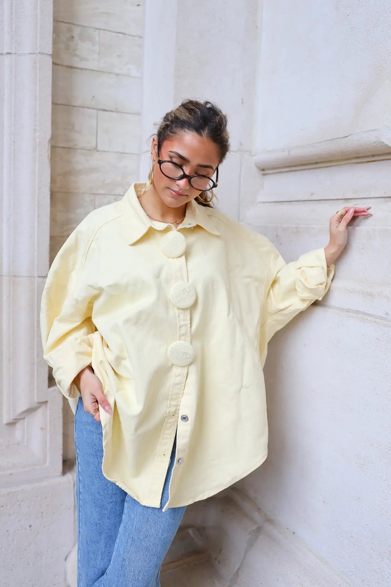 detail drukknopen oversized denim blouse geel