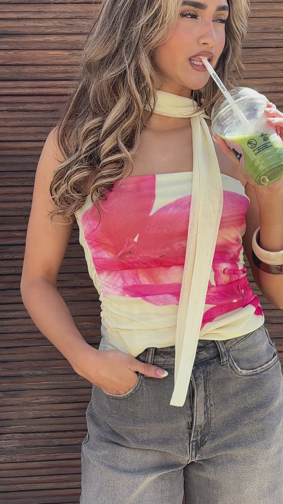 mesh top bloem geel dames streetstyle outfit ladylike
