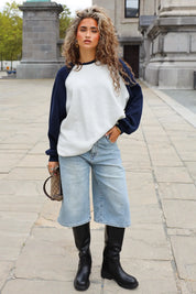 Raglan sweatshirt met navy mouwen voor dames