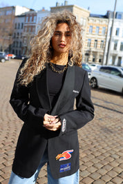 zwarte reworked blazer dames patches pose ladylike