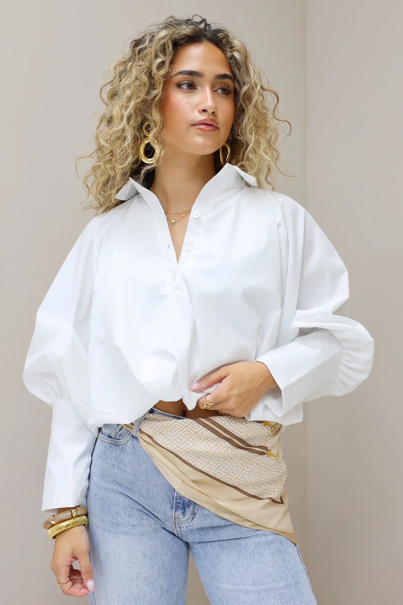 sjaal motief beige riem sjaal punt sjaal riem