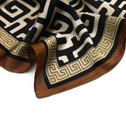 sjaal motief bruin sjaal bruin polyester close up ladylike