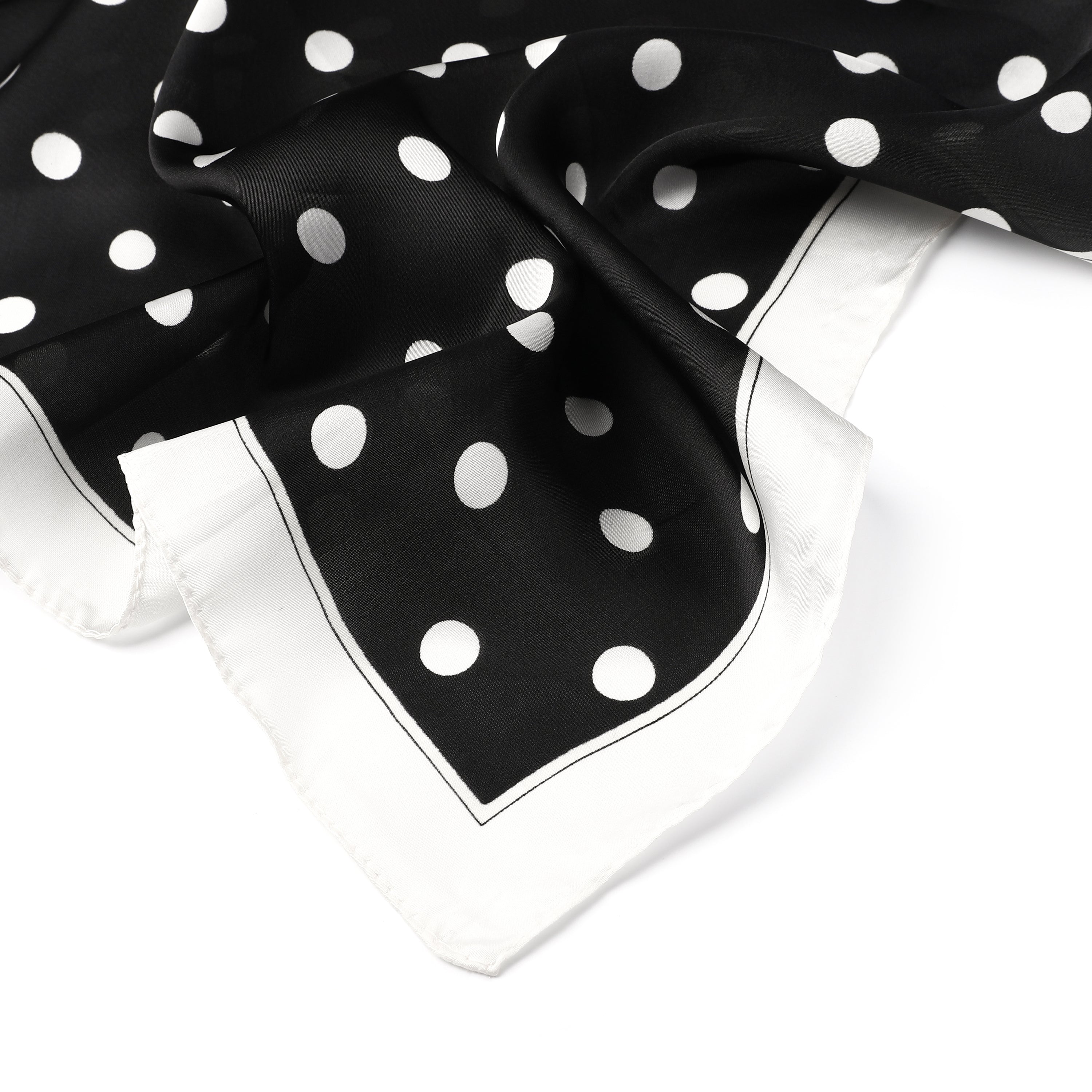 sjaal polka dots zwart sjaal zwart polyester close up ladylike