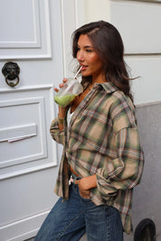Soft Flannel Blouse Groen dames gecombineerd met blauwe jeans