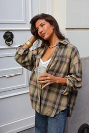 Soft Flannel Ruit Blouse dames in groen gecombineerd met blauwe jeans
