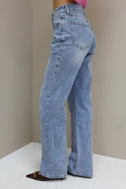rechte pijpen straight fit jeans dames zijaanzicht