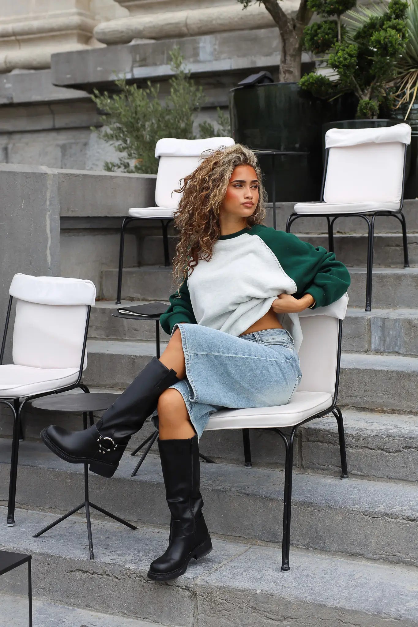 Groen wit sweatshirt voor een casual dames outfit