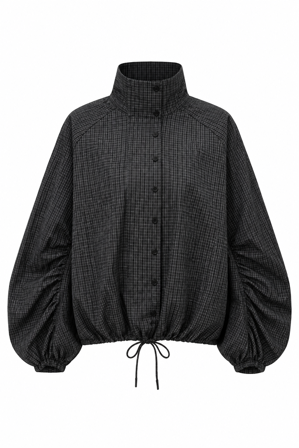 Zwarte windbreaker jas met ruitjesprint hoge kraag knoopsluiting ballonmouwen en aantrekkoord onderaan op witte achtergrond