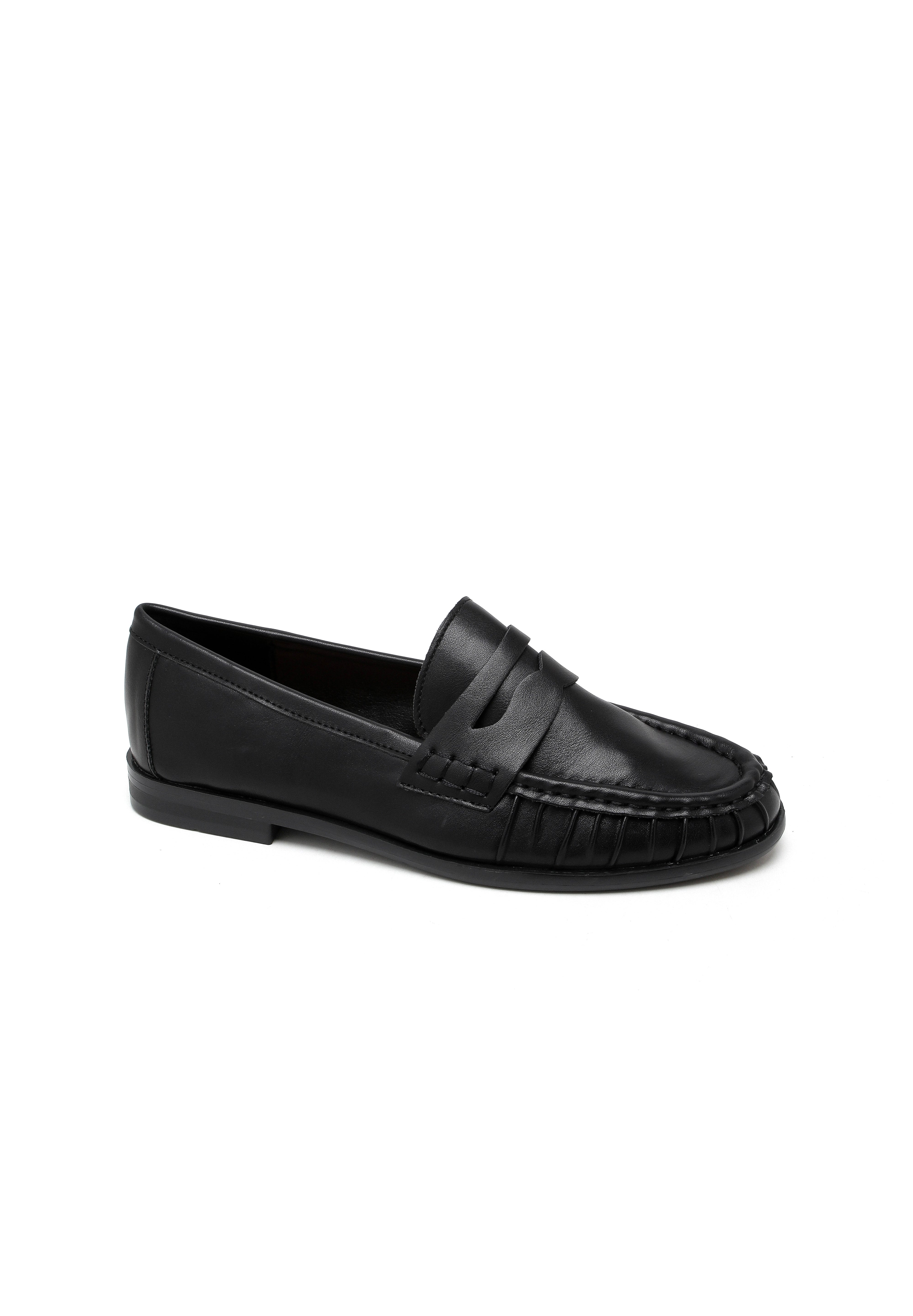 zwarte loafers dames klassiek model  Ladylike Fashion